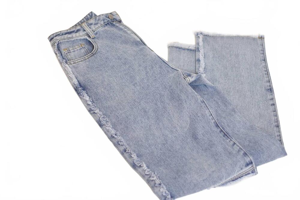 NEW CLOUD TEN women's clouds straight leg jeans in blue